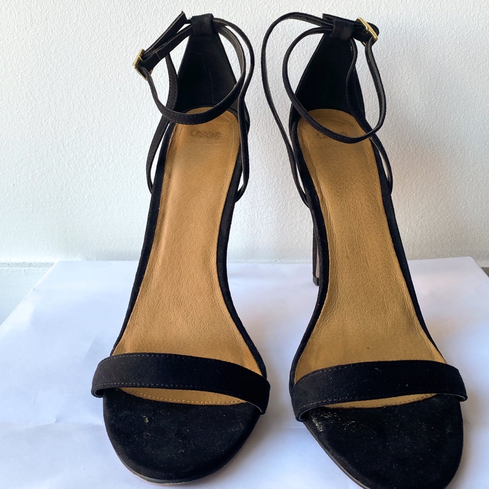 Strappy black heels — SOLD